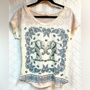 Gaze USA Medium Elephant Top